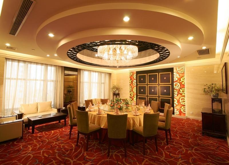Sofitel Shanghai North Bund Ресторан фото